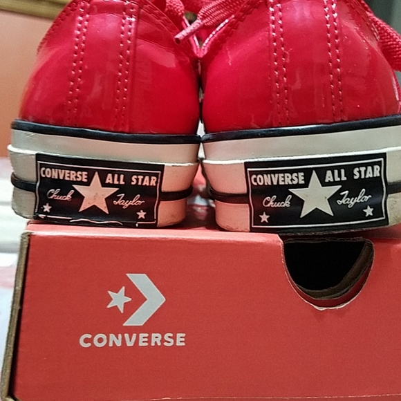 Converse - Picture 2 of 4